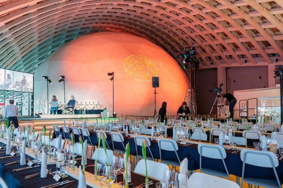 Julbord för företag och större sällskap på Tekniska Museet